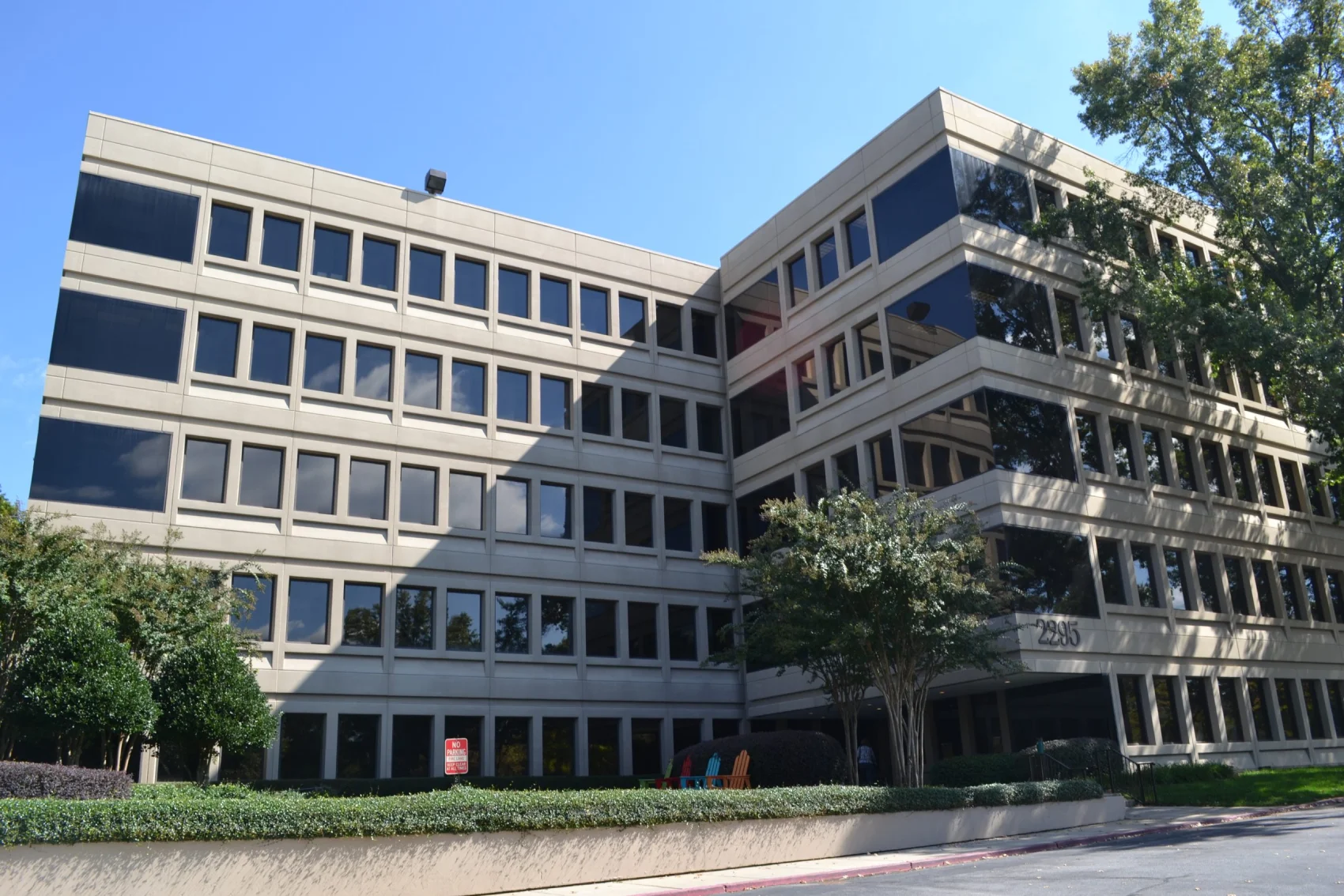 Oral Surgeon_Atlanta_GA_Donald_Phillip_oral_Surgery_Office_Building